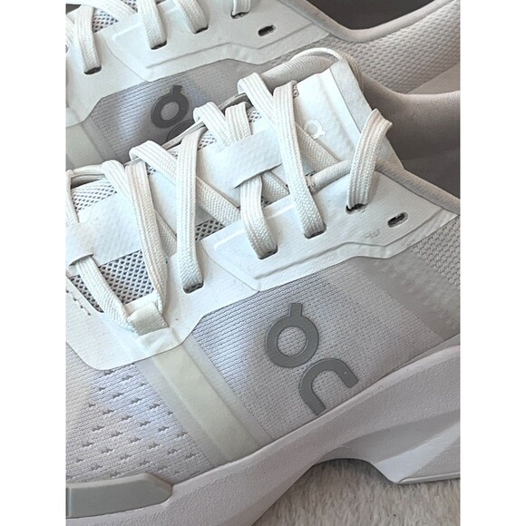 On Running Cloudpulse NEW Size 8.5W Wide Running Shoes White/Frost Mens Training main image 12